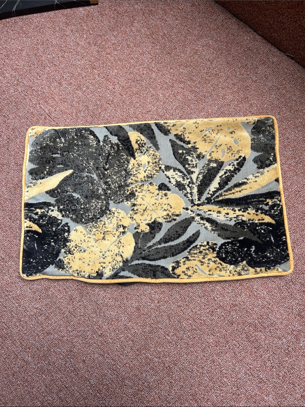 Floral Pattern Rectangular Accent Rug in Mustard and Charcoal. EUC